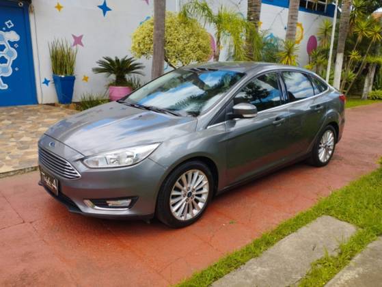 FORD FOCUS 2.0 TITANIUM 16V FLEX 4P POWERSHIFT FORD FOCUS 2.0 TITANIUM 16V FLEX 4P POWERSHIFT